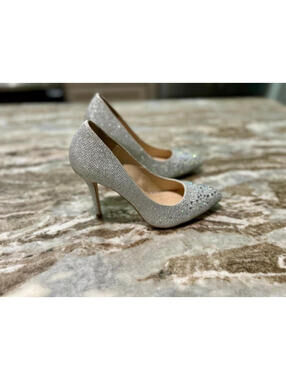 ✨ Anne Marie "Momentum" Sparkly Pumps 8 — NWOT